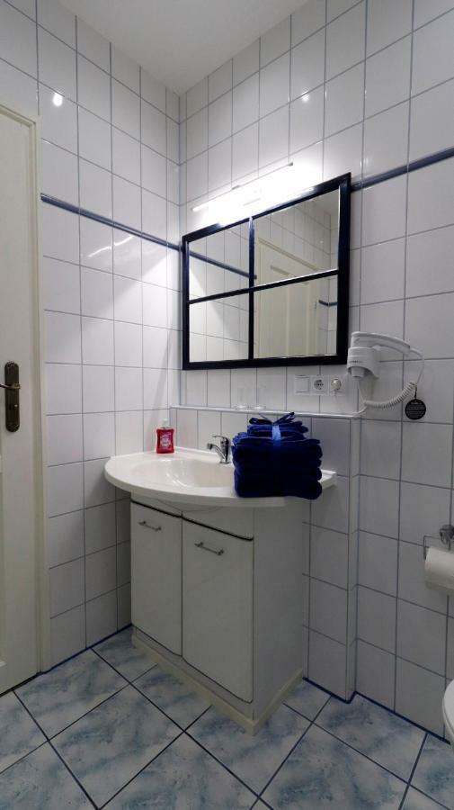 Ferienwohnung Zum Rotem Karpfen Erfurt Exterior foto